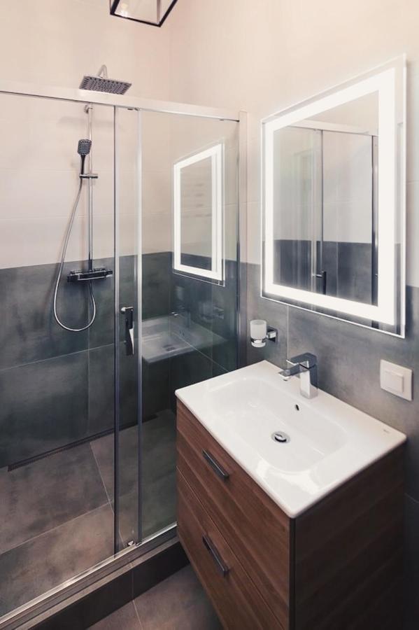 דירות Cozy & New Furnished Flat In Old Town Of לבוב מראה חיצוני תמונה